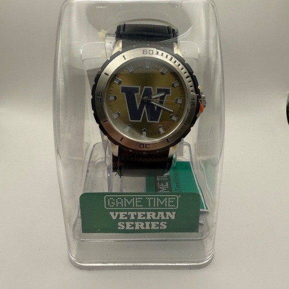 University Of Washington Huskies Watch Water Resistant Shock Resist Black Band - Picture 2 of 9